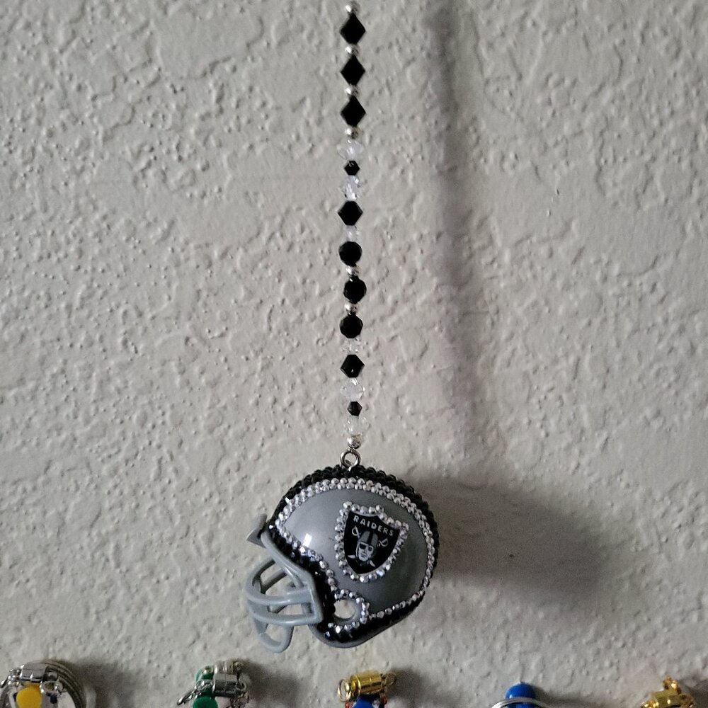 Raiders NFL mini Bling Car Charm Helmet